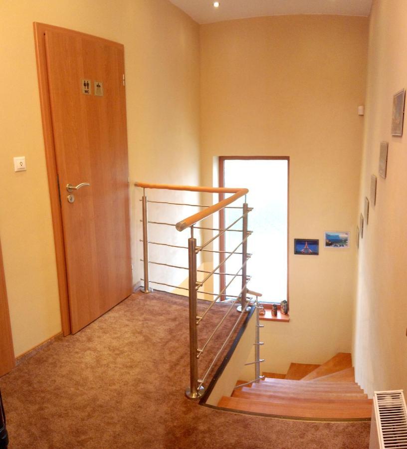 Апартаменти Lovely Apartment, Garden, Parking, Wifi, Netflix